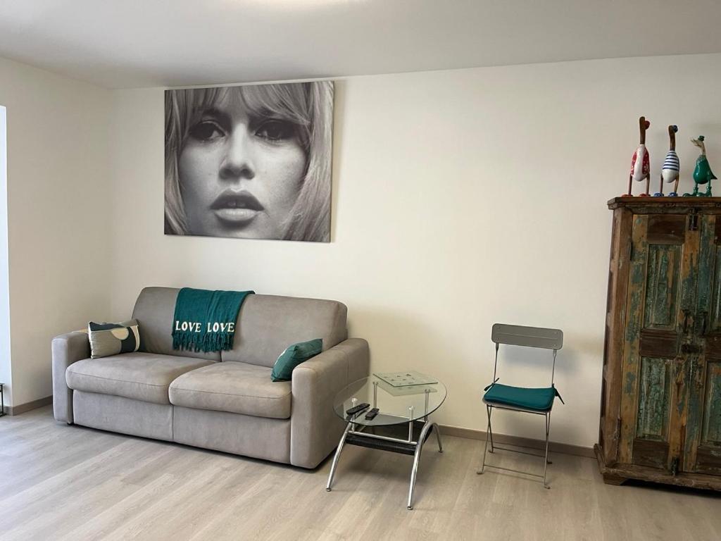 T2! 3 Ou 4 Personnes Centre Ville Neuf Avec Garage Sanary-sur-Mer Exterior foto